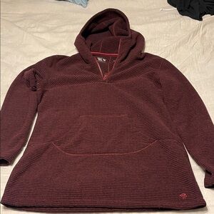 Maroon mountain hard wear Hooded Pullover
